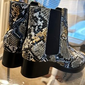 Jeffery Campbell boots, worn once EXCELLENT CONDITION,BUNDLE AND SAVE 20%